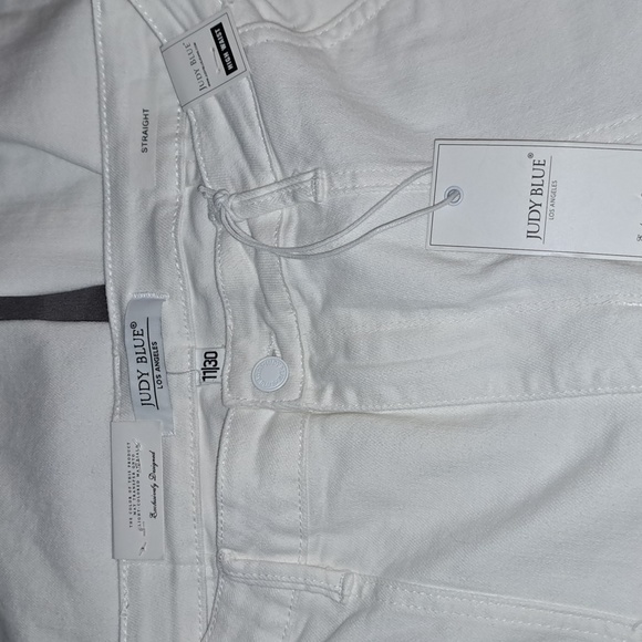 Judy Blue White High Rise Cargo Straight Jeans - Picture 9 of 10